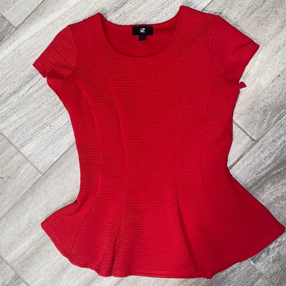 Bundle of 2 tops